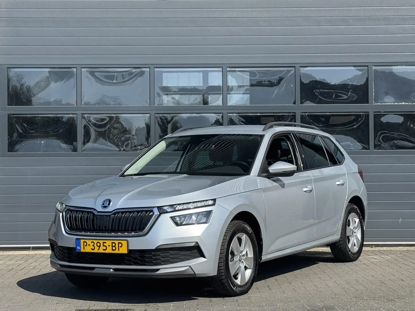 Skoda Kamiq 1.0 TSI AMBITION I TREKHAAK I CRUISE CONTROL I APP Gris - 1