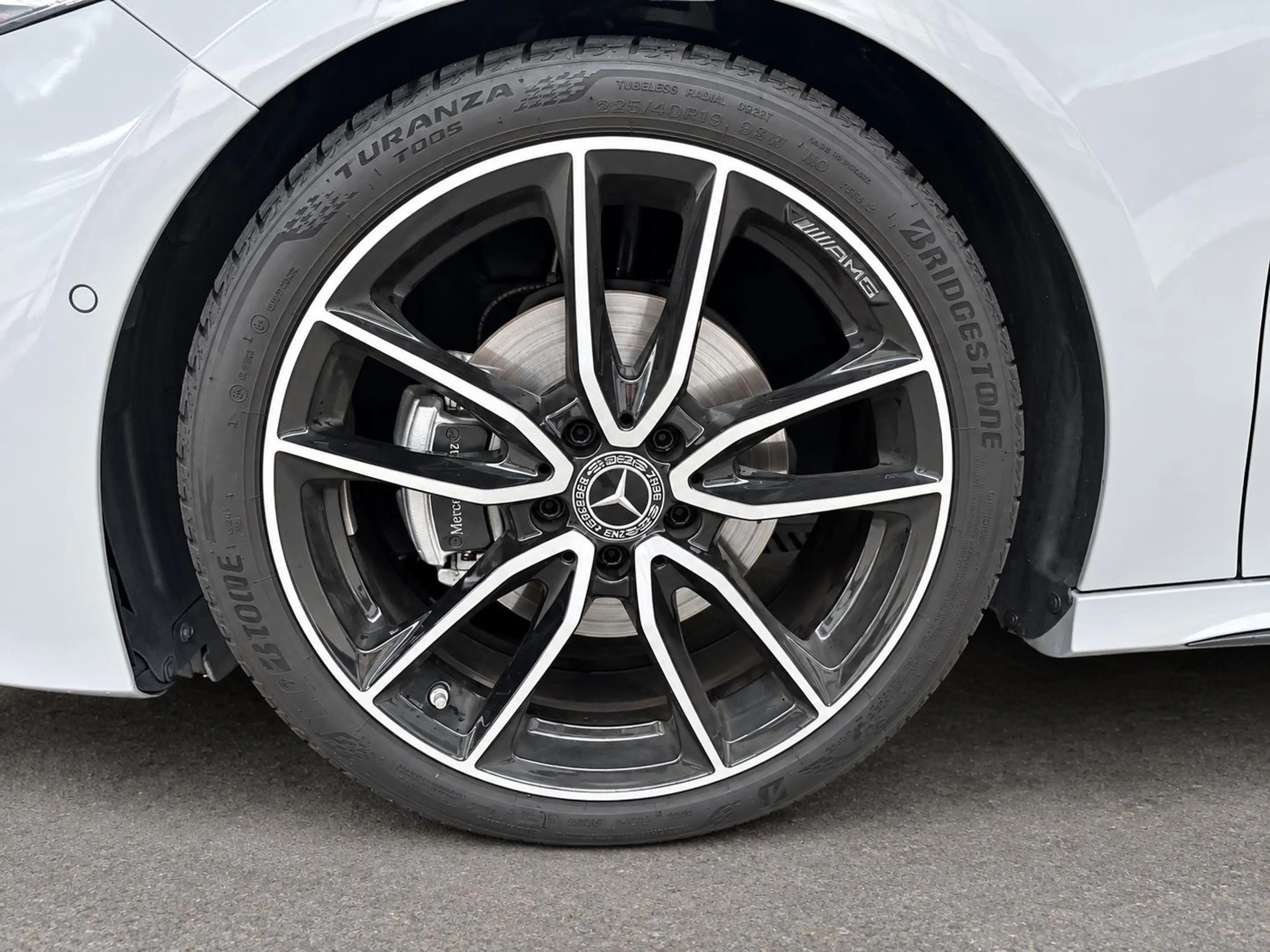 Mercedes-Benz A 180 AMG Line + PREMIUM PLUS PACK + — photo 6