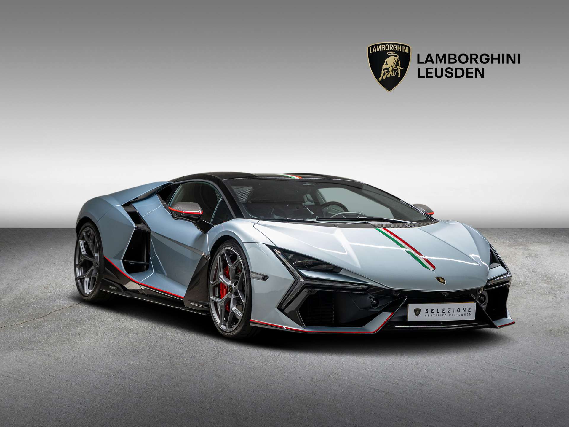 Lamborghini Revuelto