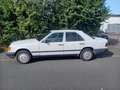 Mercedes-Benz 230 W 124 E Weiß - thumbnail 2
