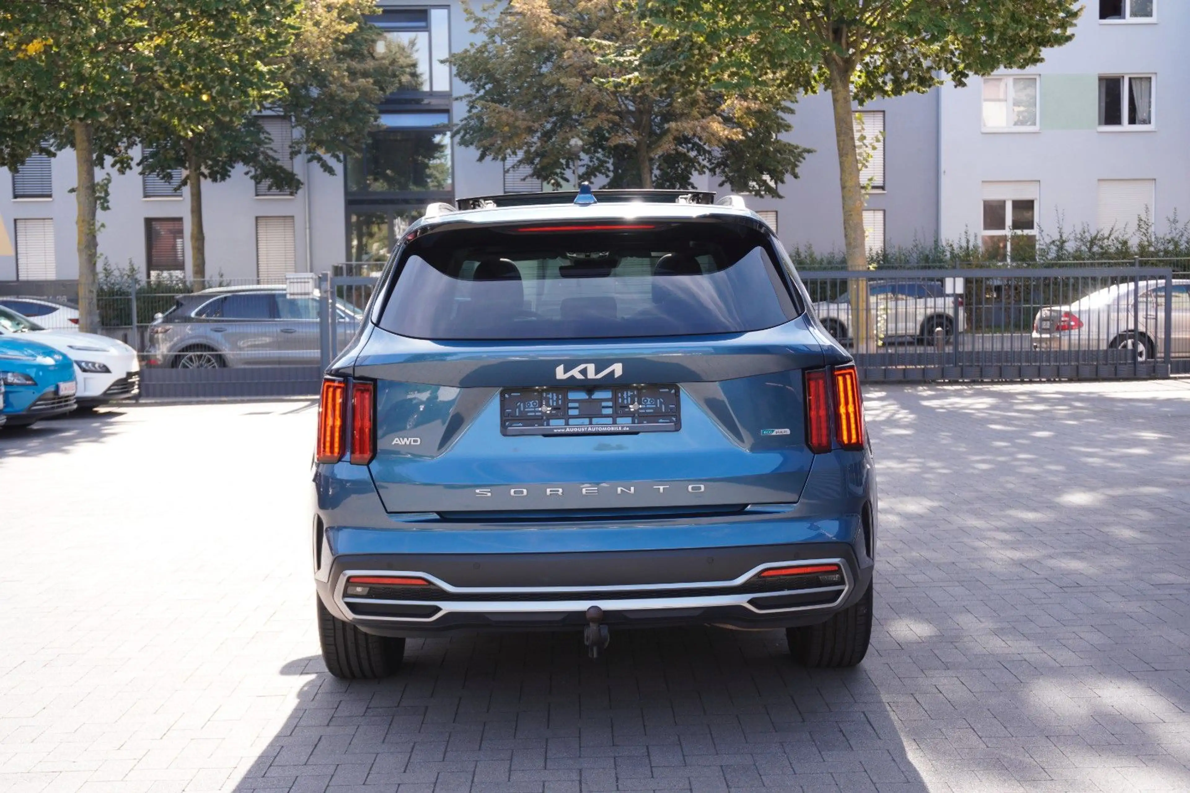 Kia Sorento Platinum 4WD Plug-In Pano Belüf 360 BOSE — photo 9
