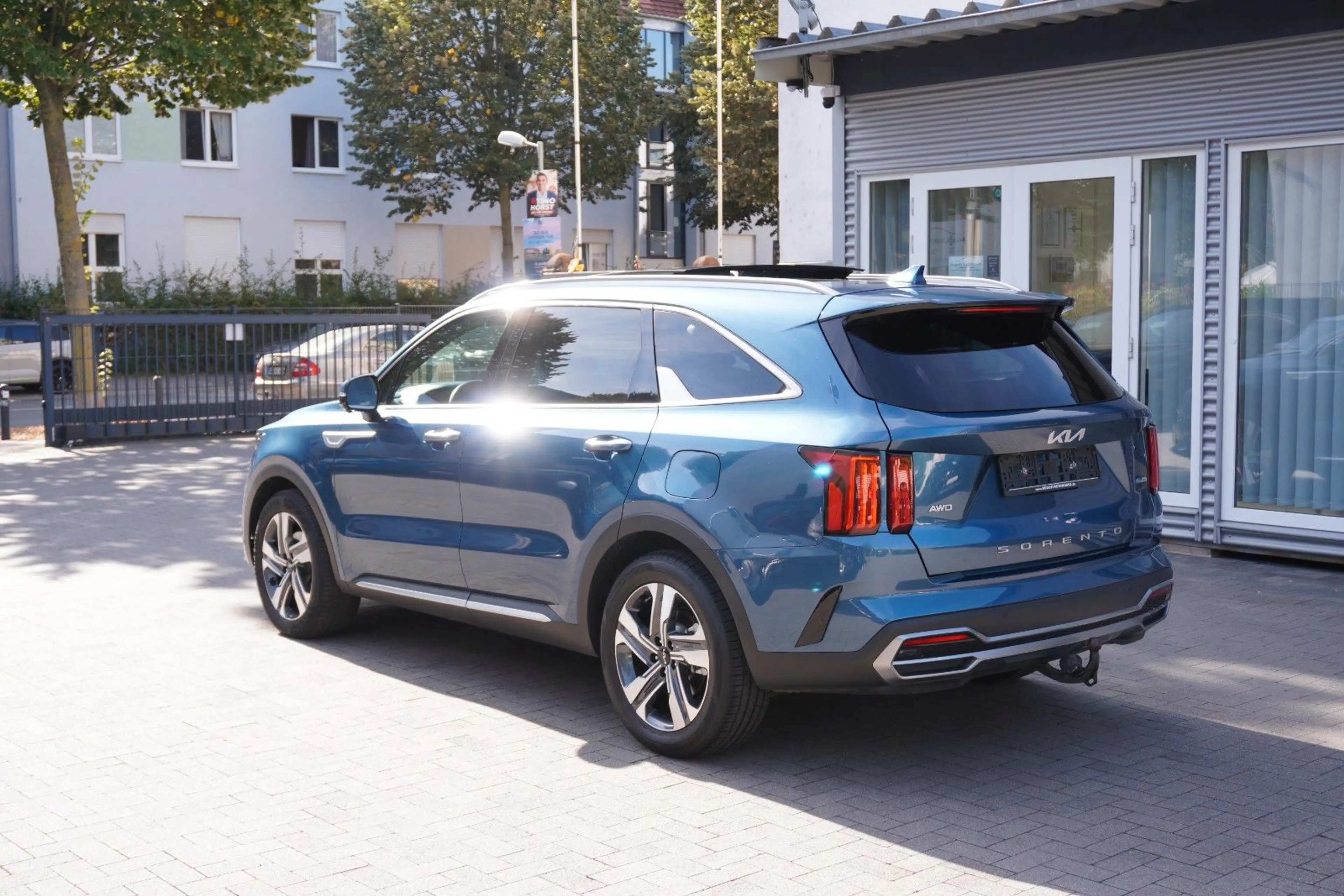 Kia Sorento Platinum 4WD Plug-In Pano Belüf 360 BOSE — photo 11