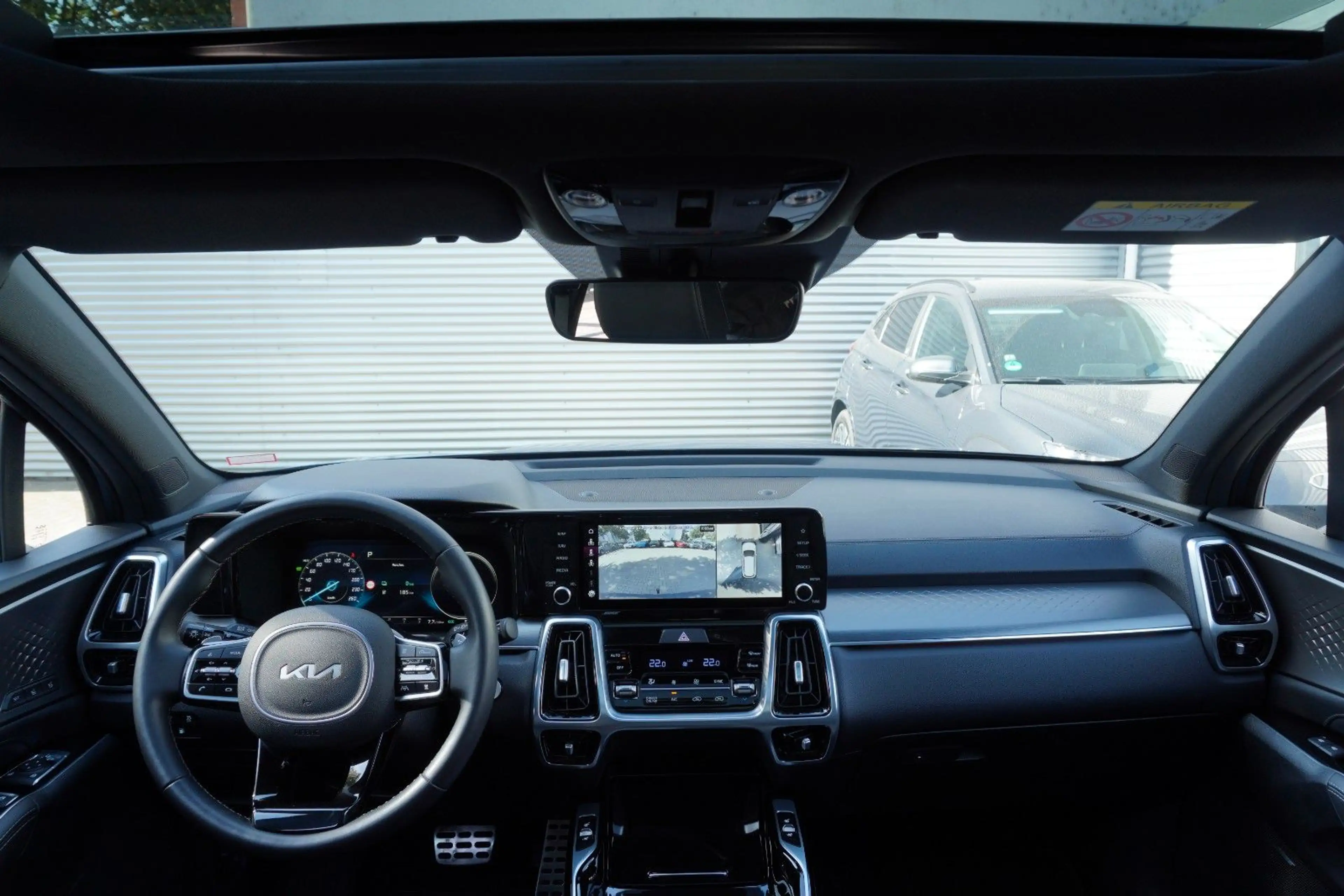 Kia Sorento Platinum 4WD Plug-In Pano Belüf 360 BOSE — photo 13