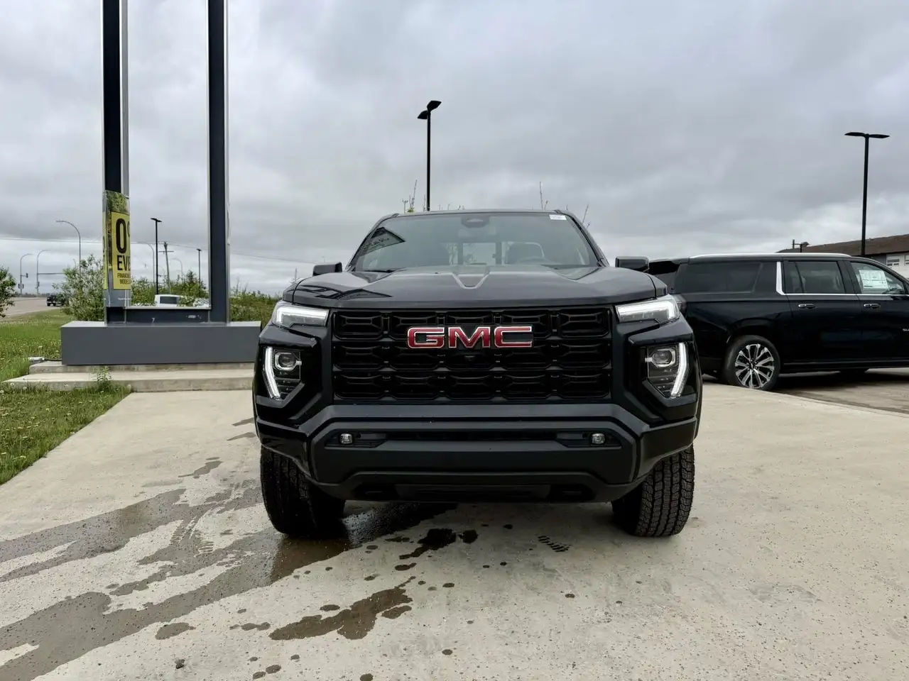 GMC Canyon снимка GMC Canyon