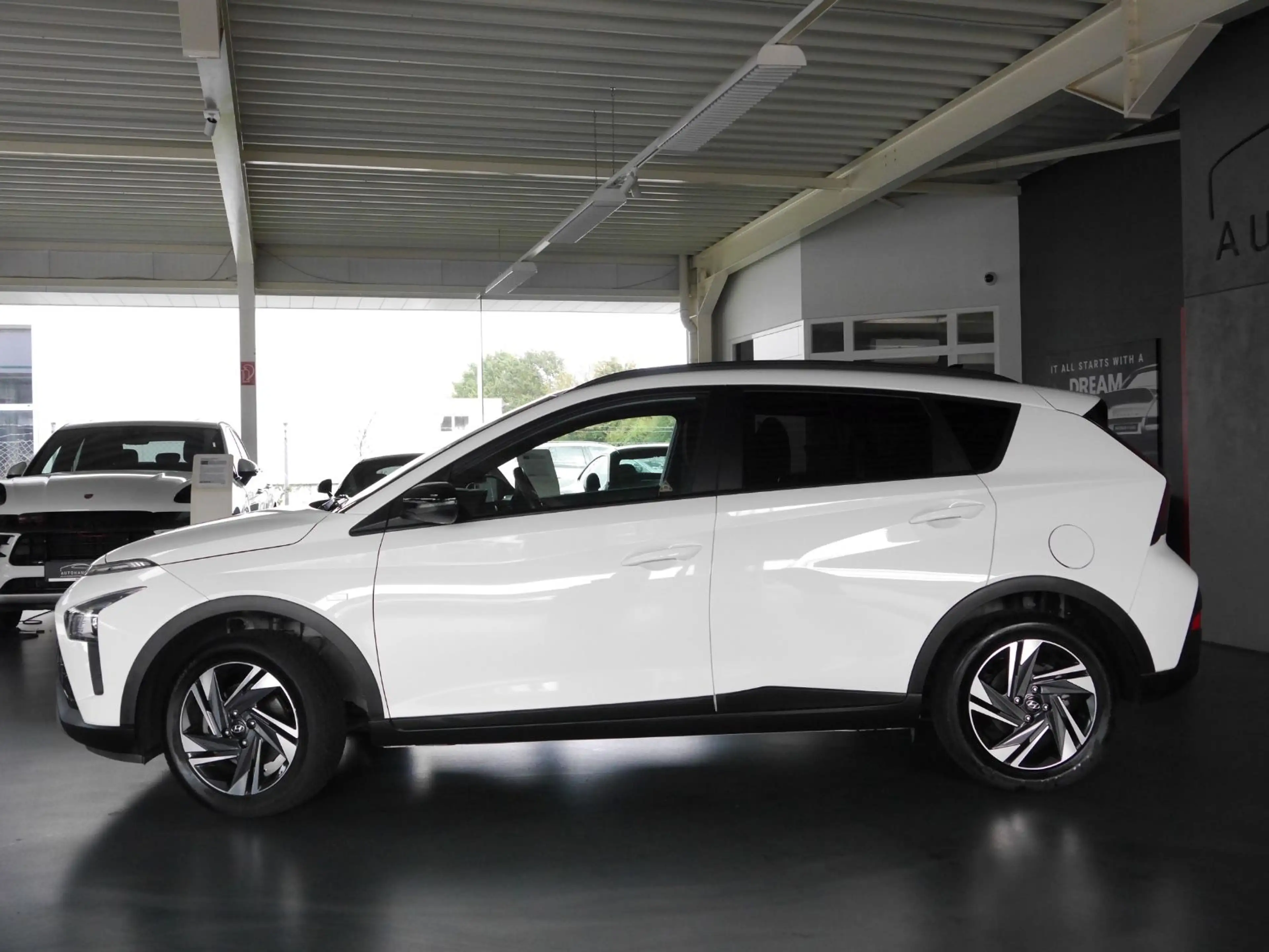 Hyundai BAYON Connect & Go Mild-Hybrid 2WD*Navi* — photo 4