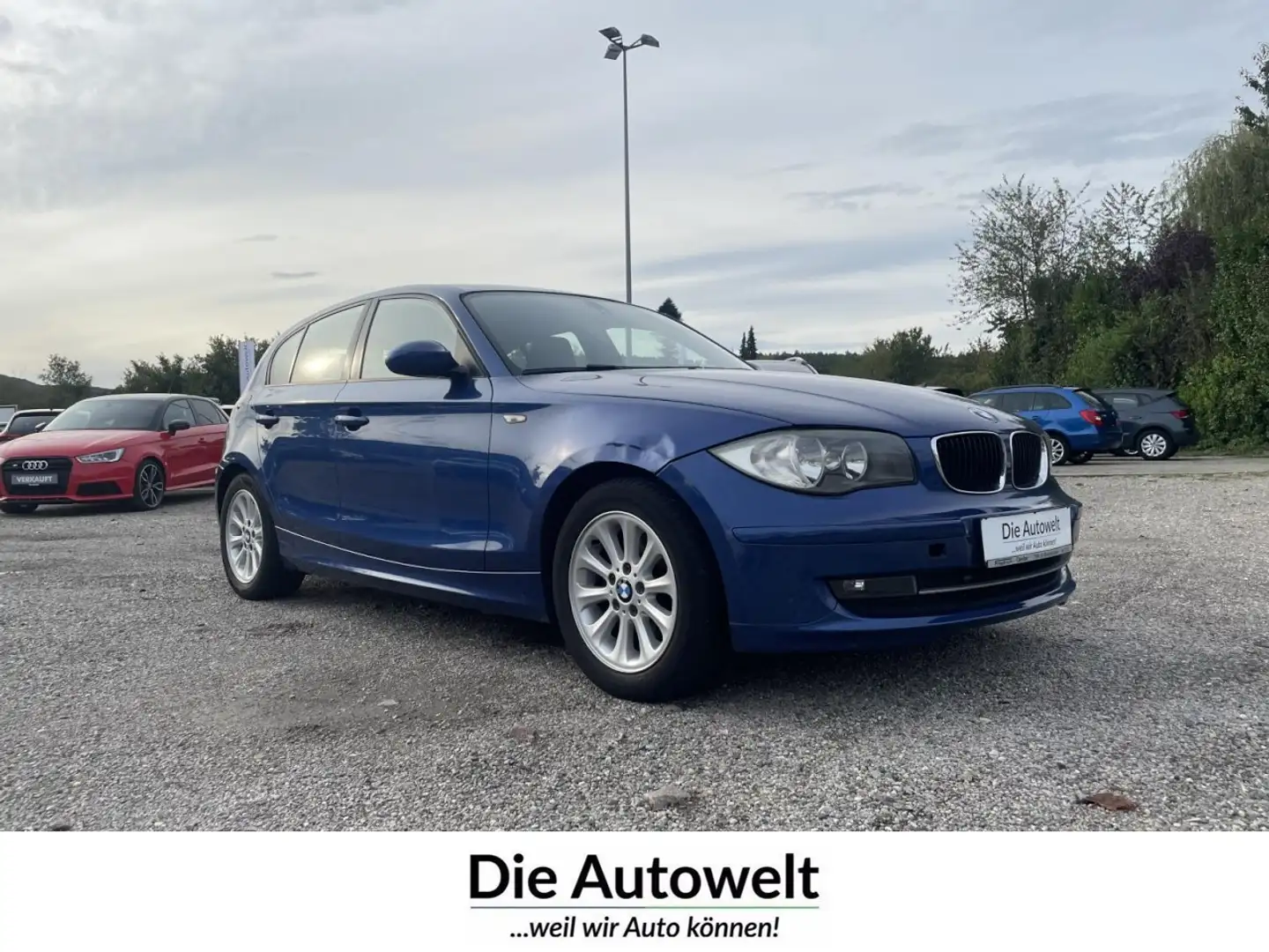 BMW 118 d SHZG KLIMA PDC AHK ISOFIX 5-TÜRER ZV BC ESP Blau - 1