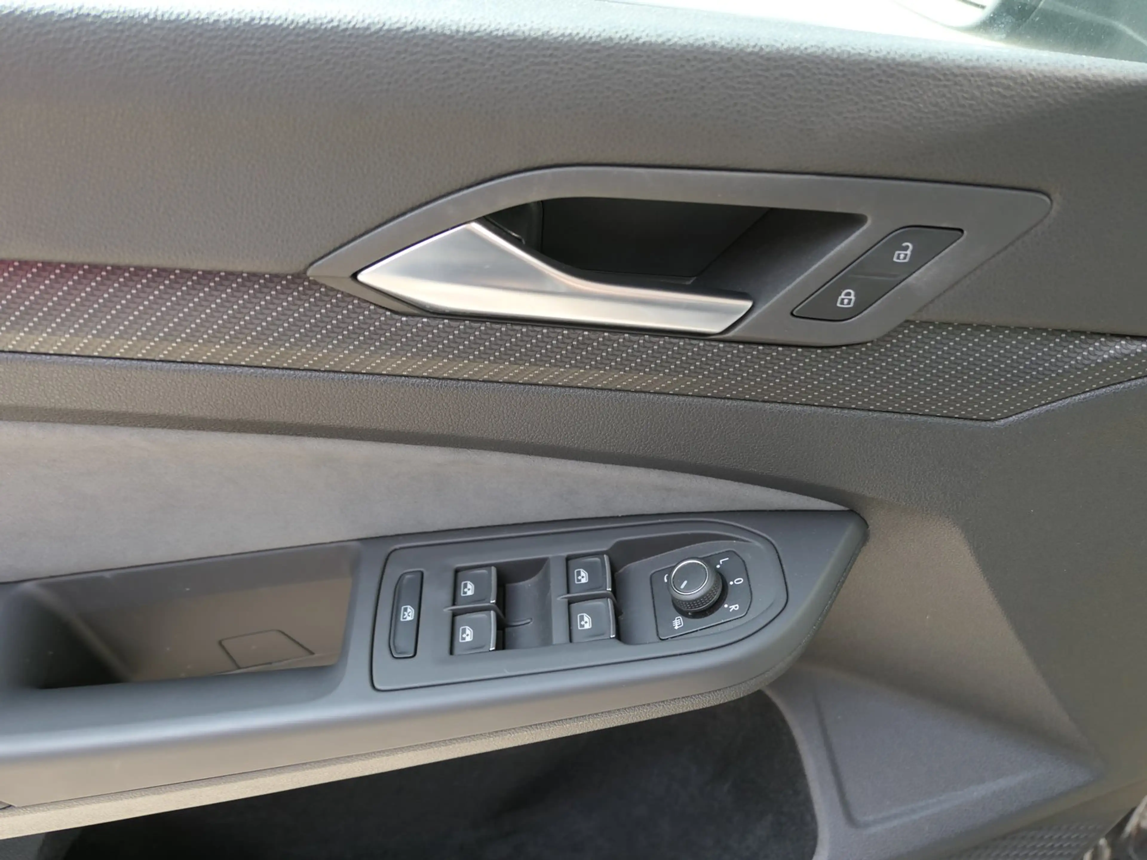 Volkswagen Golf R R-Line TDI 4MOTION DSG — photo 10