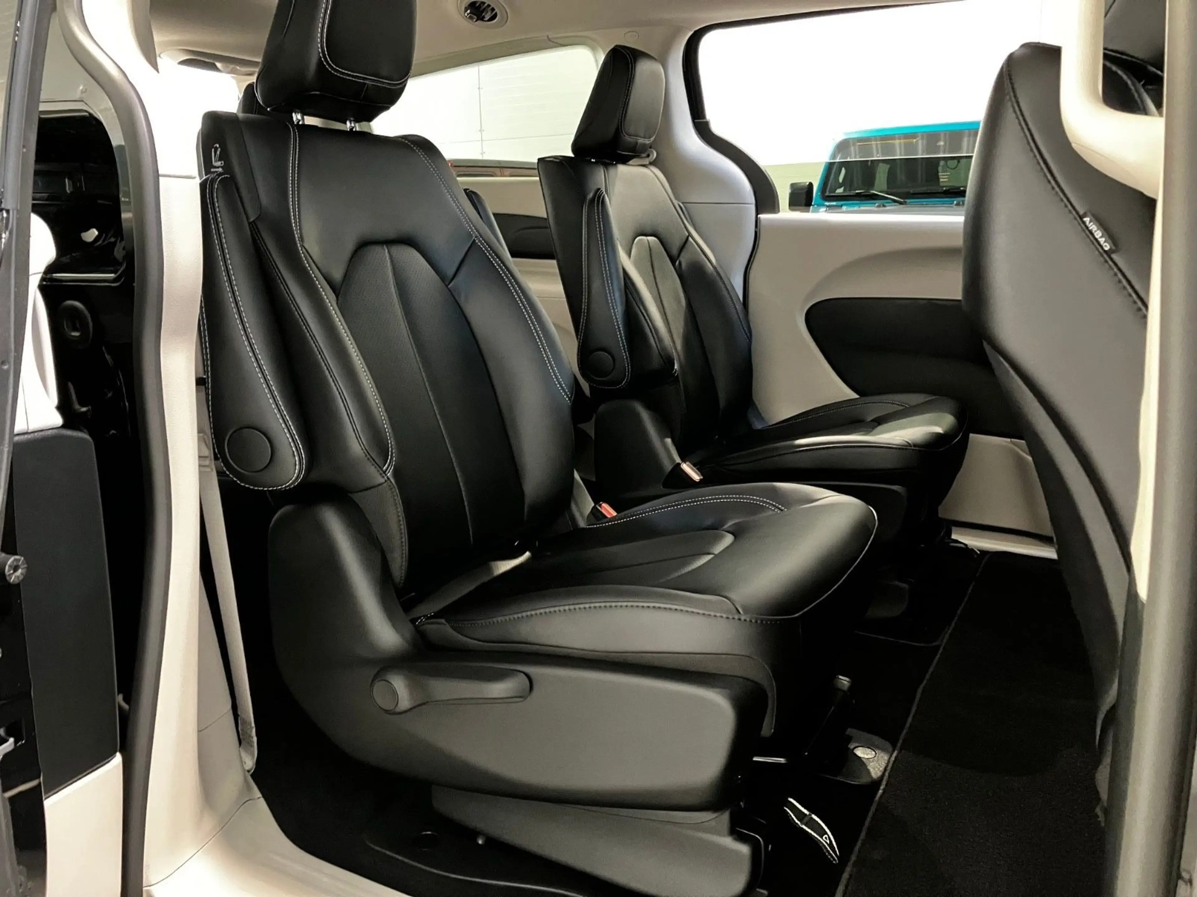 Chrysler Pacifica 3,6 Hybrid Plug in NEUWERTIG — photo 15