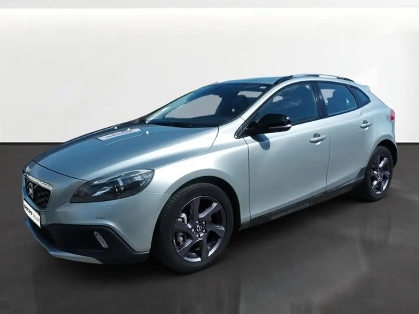 Volvo V40 Cross Country D3 Summum Aut. - 1