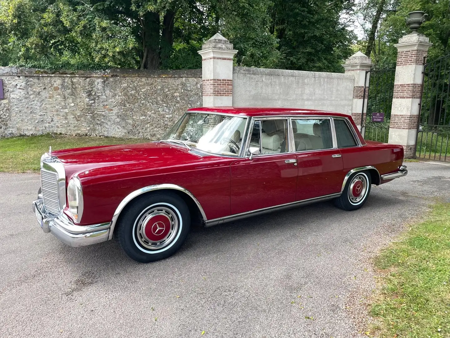 Mercedes-Benz 600 chauffeur divider - 2