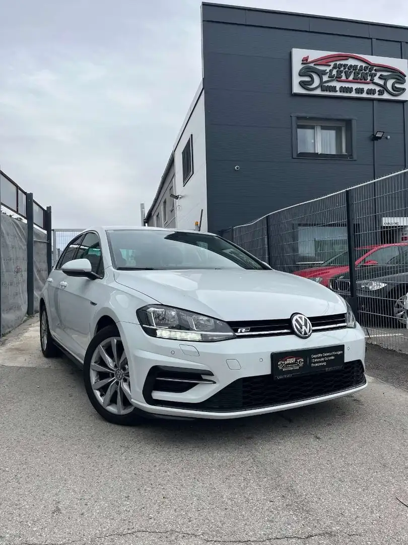 Volkswagen Golf Comfortline 1,0 TSI**R-LINE**GARANTIE**FINANZIE... Weiß - 2