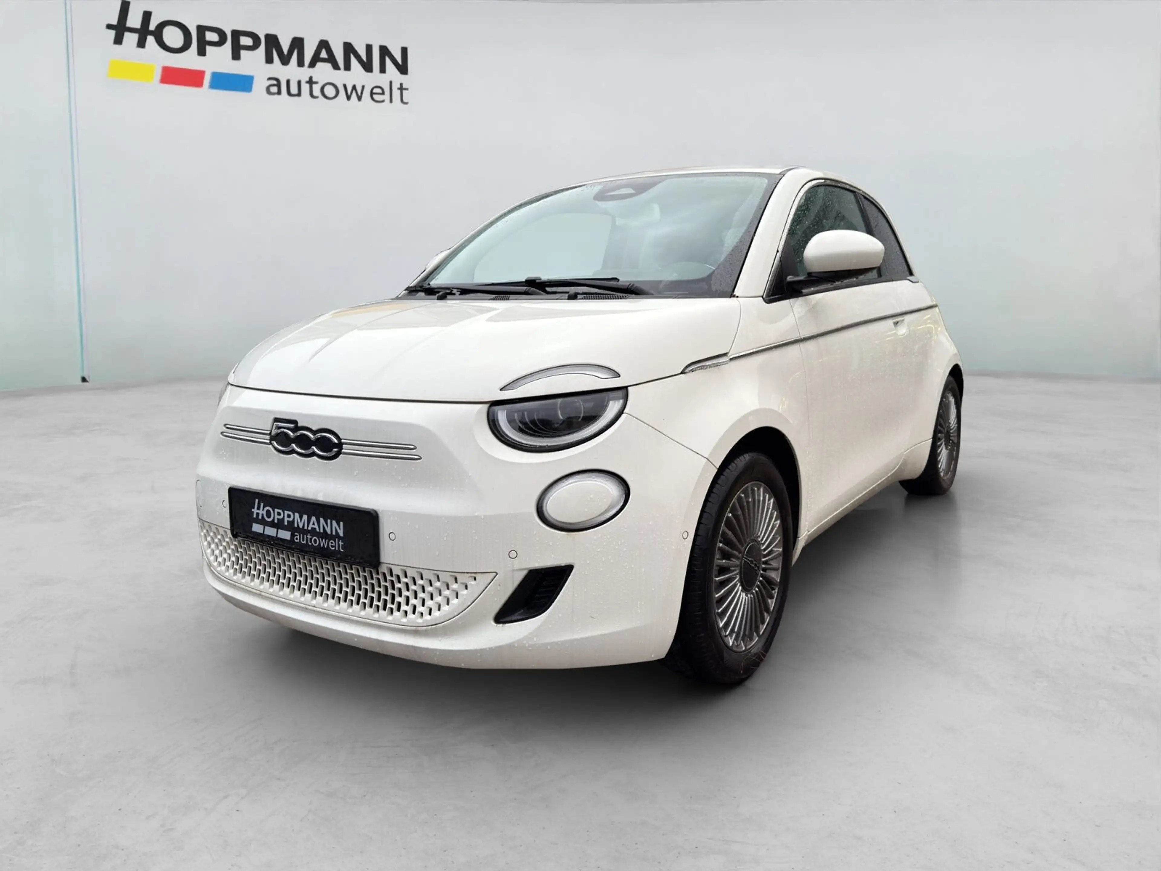 Fiat 500e *LED*CARPLAY*KLIMA* — photo 2