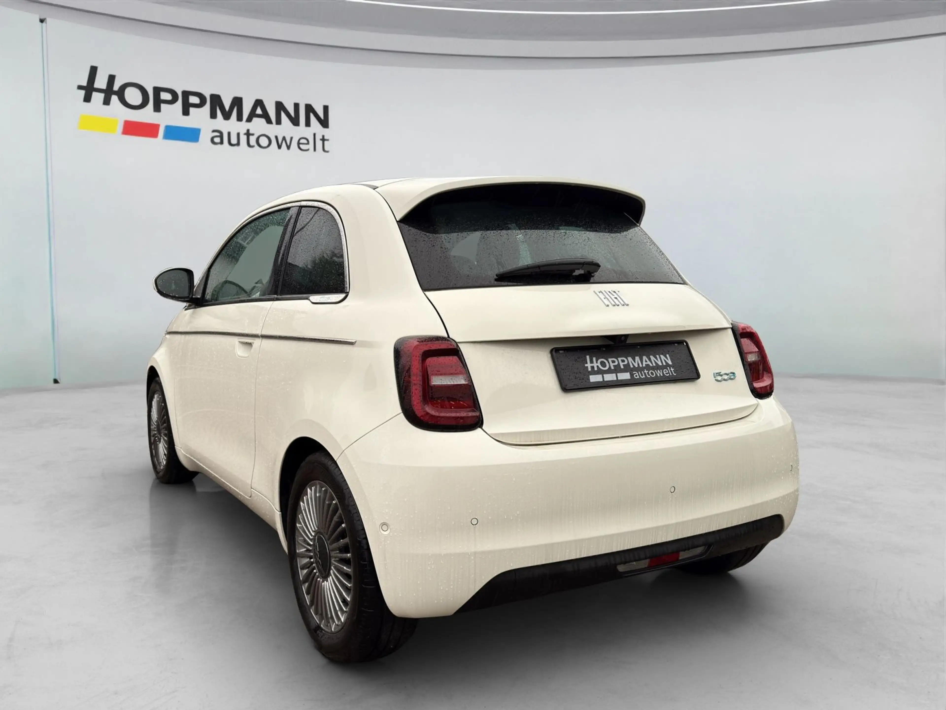 Fiat 500e *LED*CARPLAY*KLIMA* — photo 5