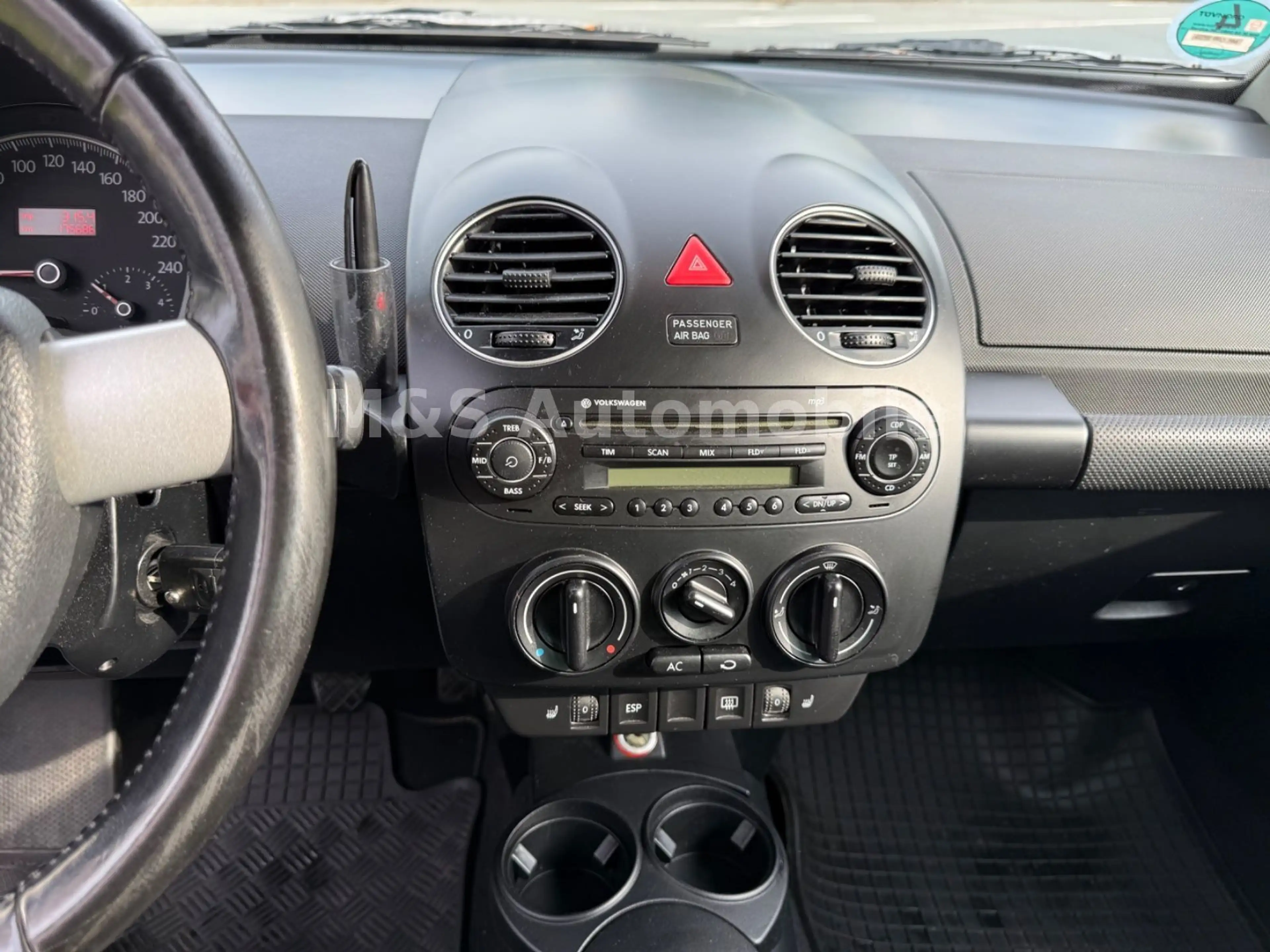 Volkswagen New Beetle 1.9 Klima,SHZ.PDC,Tüv — photo 12