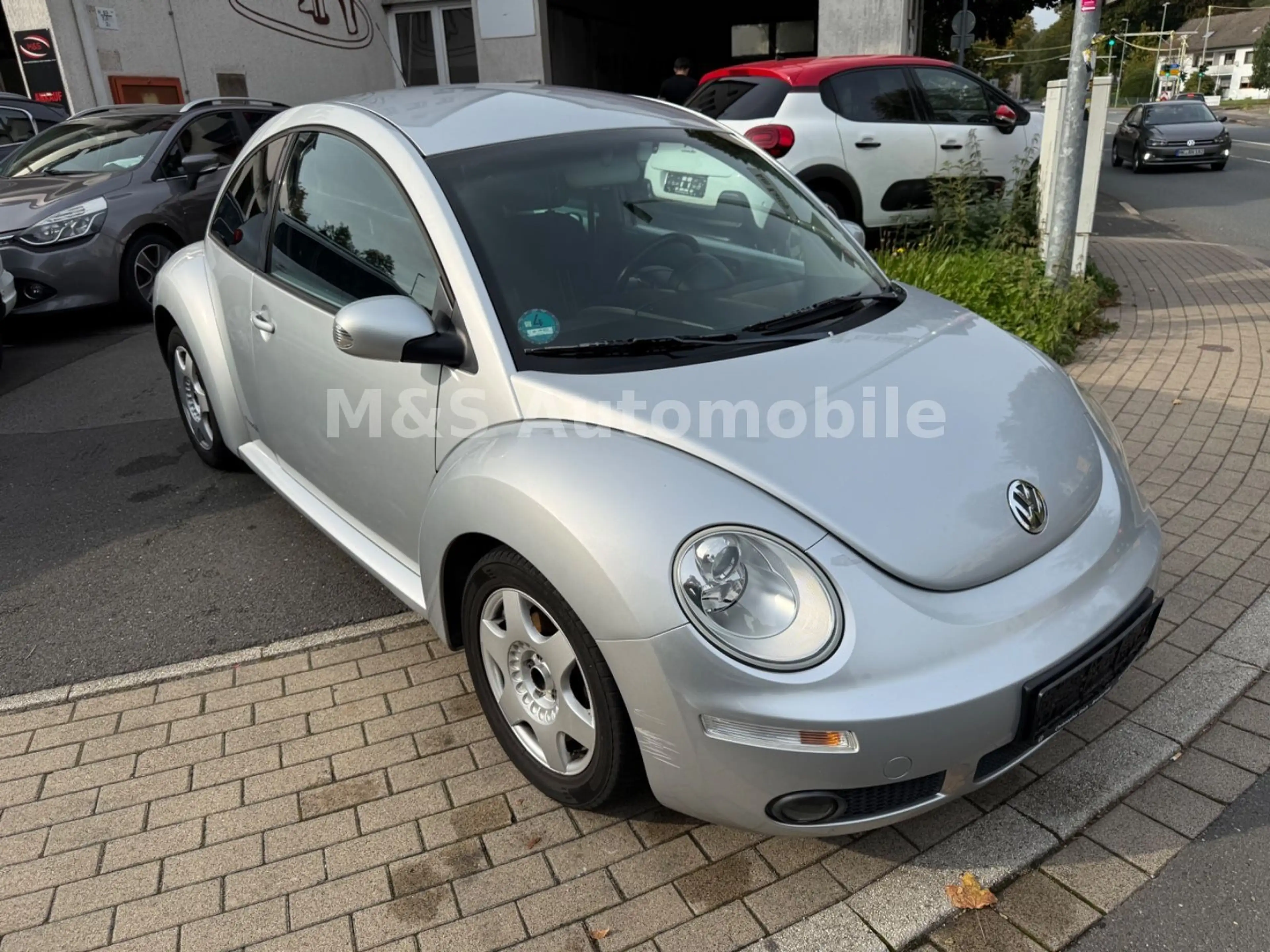 Volkswagen New Beetle 1.9 Klima,SHZ.PDC,Tüv — photo 3