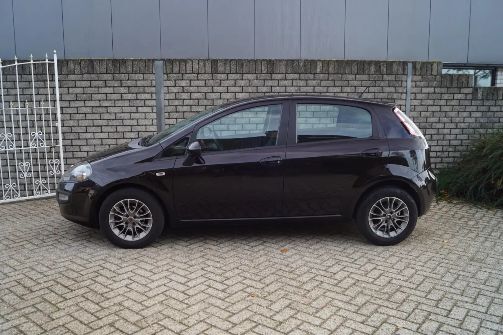 Fiat Punto Evo 1.4 Racing 5 Deurs Airco Elektrische Ramen en Spie Zwart - 2