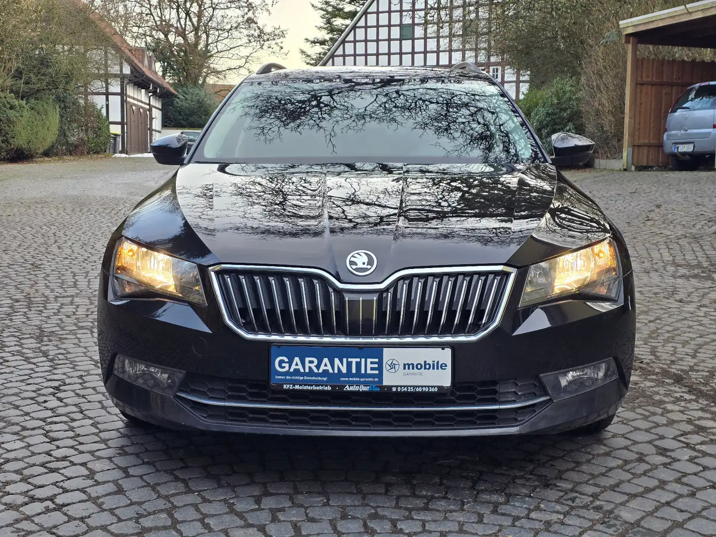Skoda Superb Ambition Schwarz - 2