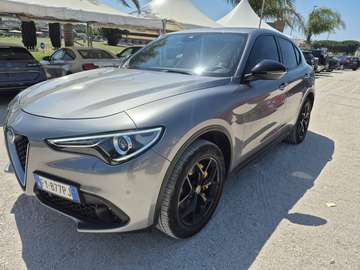 Stelvio 2.2 t Super Q4 210cv auto my19