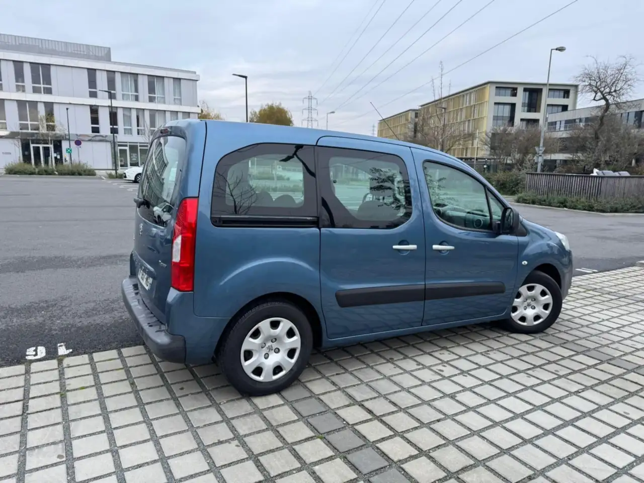 Peugeot Partner Tepee 1.6 HDi 90ch Loisirs 7pl