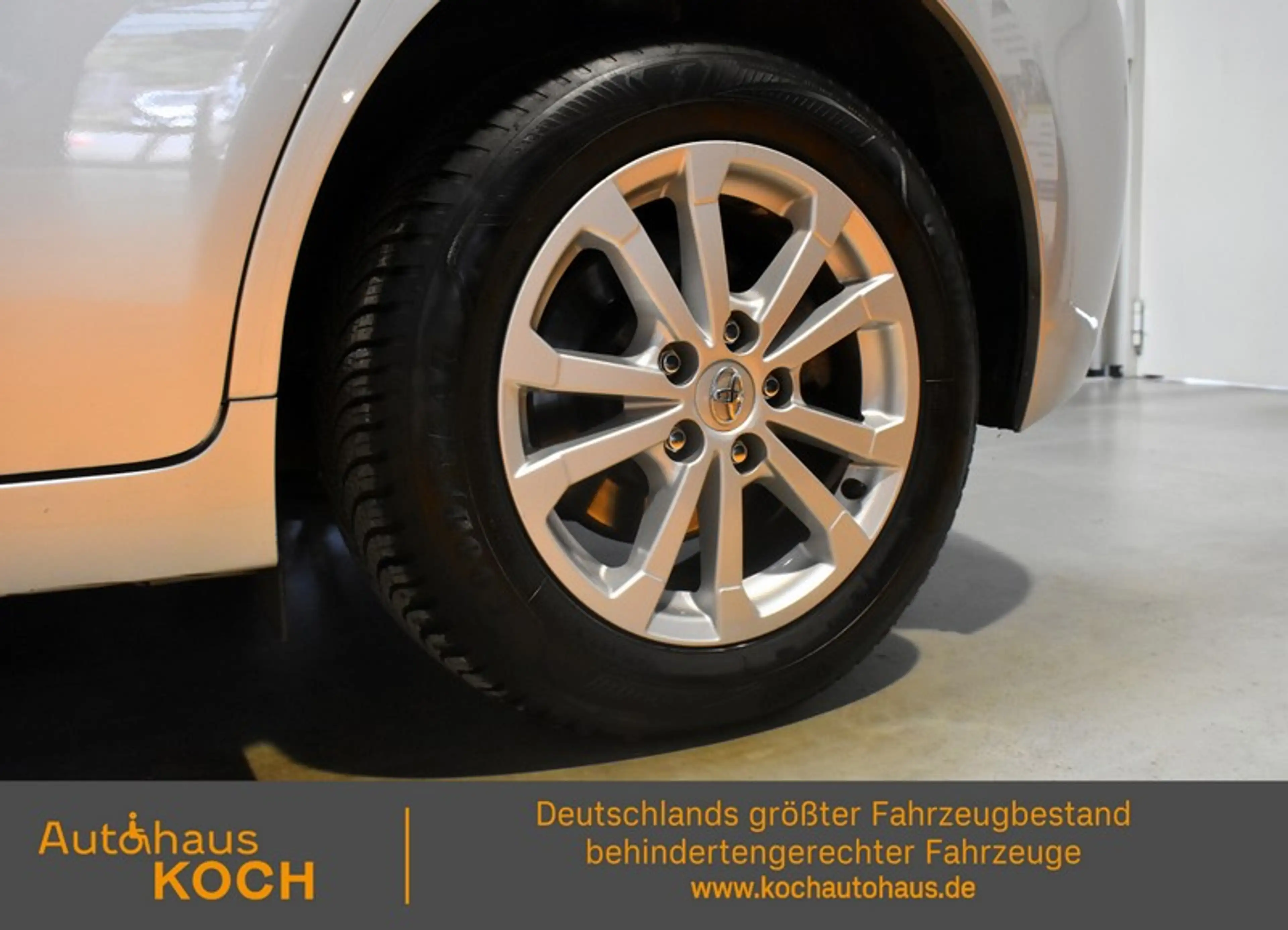 Toyota Verso 1.8 Edition. 5-Sitz — photo 8