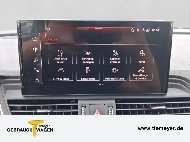 Audi Q5 view 13