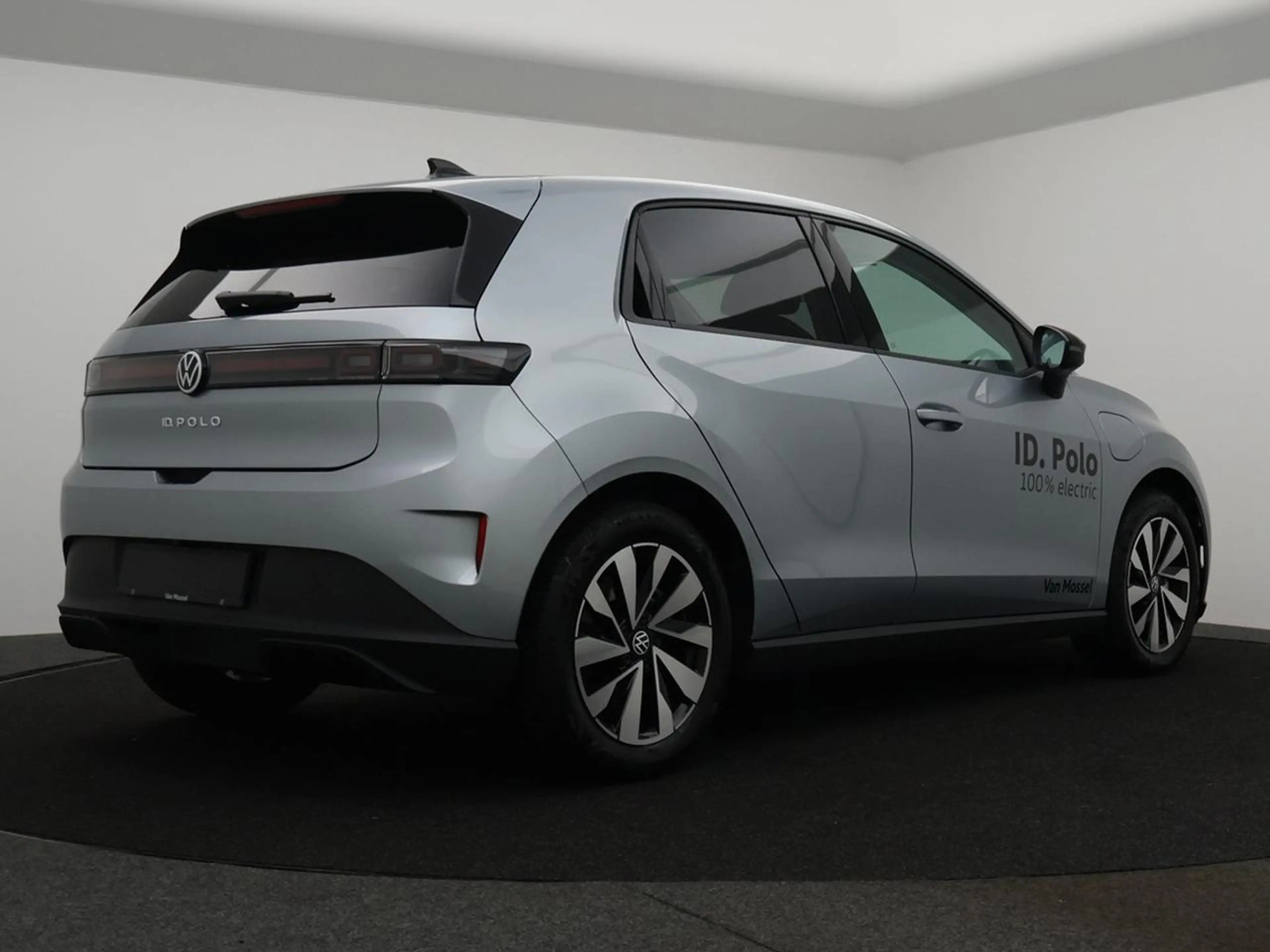 Volkswagen ID. Polo 52 kWh Edition One Life *DEMO* — photo 2