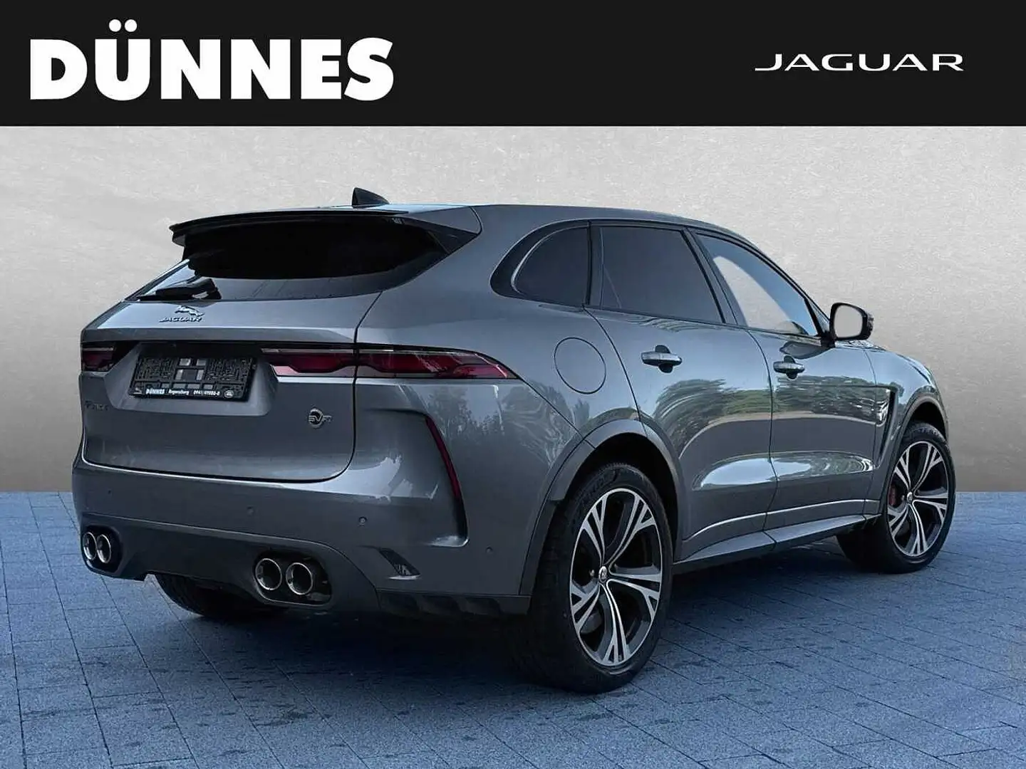 Jaguar F-Pace P550 SVR Grau - 2