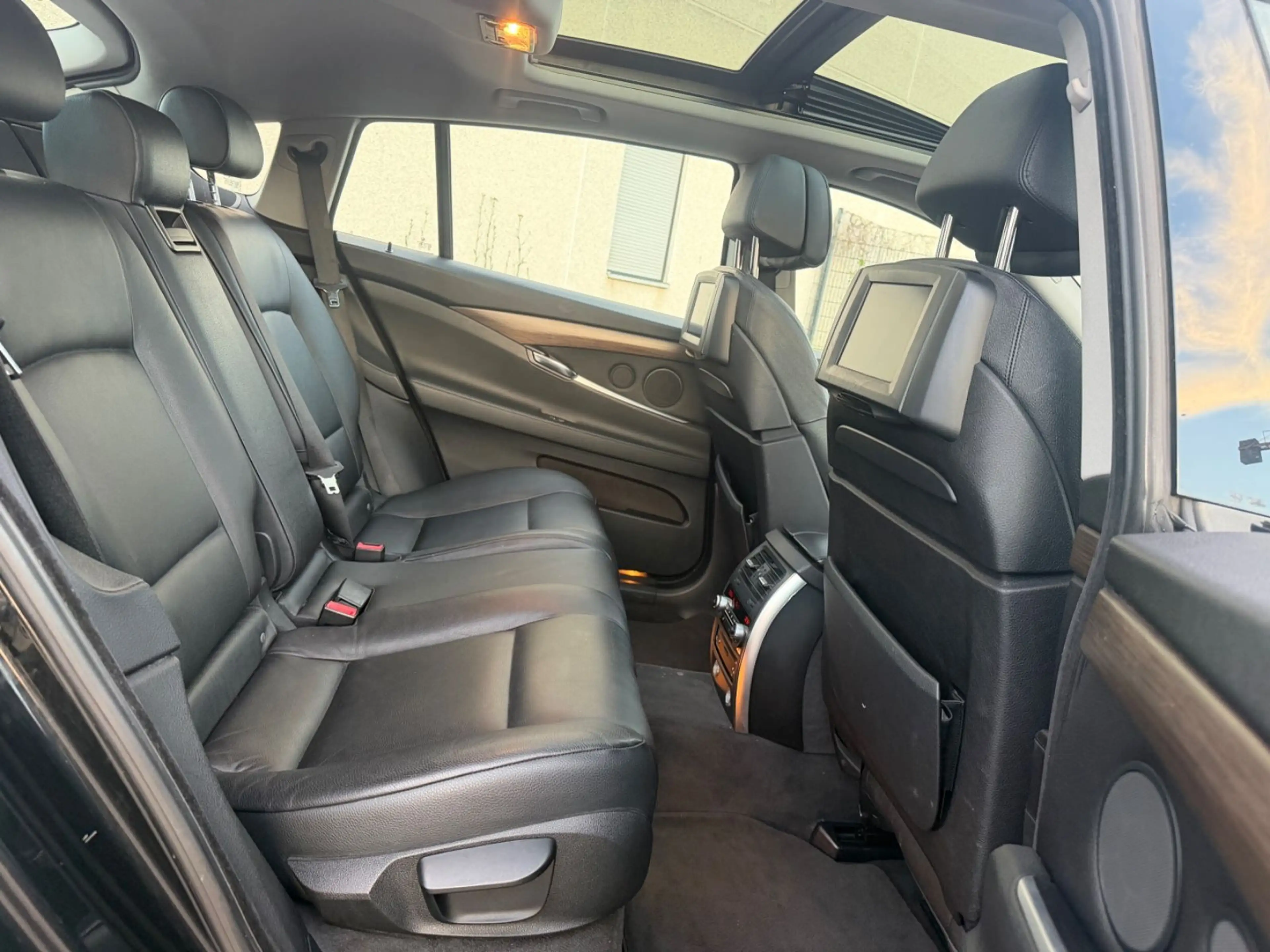 BMW 535 5 Gran Turismo 535 d xDrive — photo 14