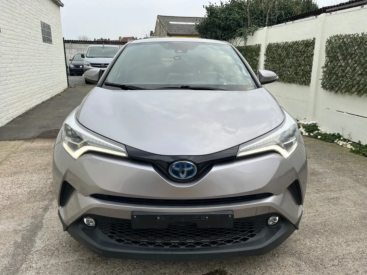 Toyota C-HR C-hr hybride - 2