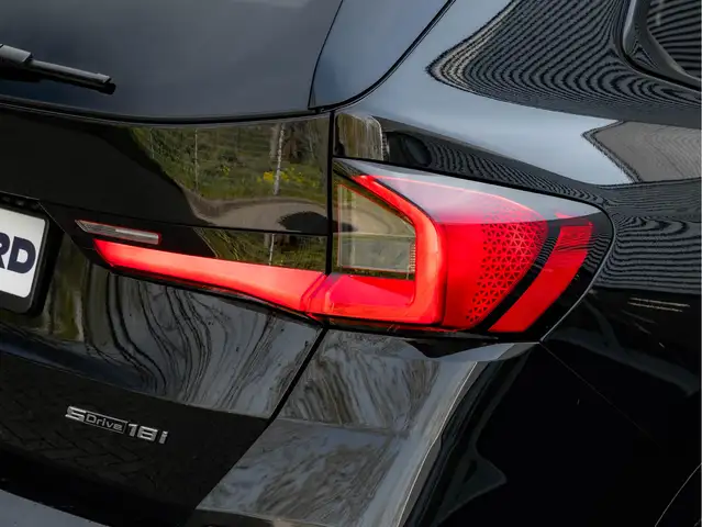 BMW X1 view 11