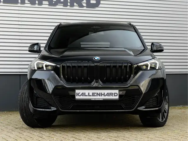 BMW X1 view 5