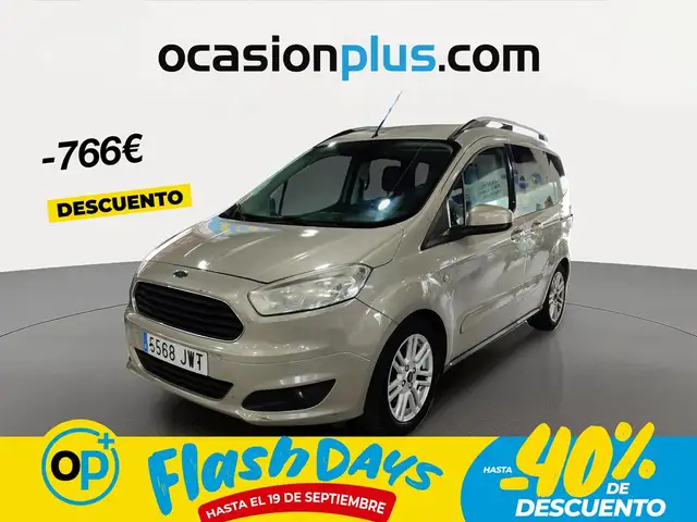 Ford Tourneo Courier 1.0 Ecoboost Titanium
