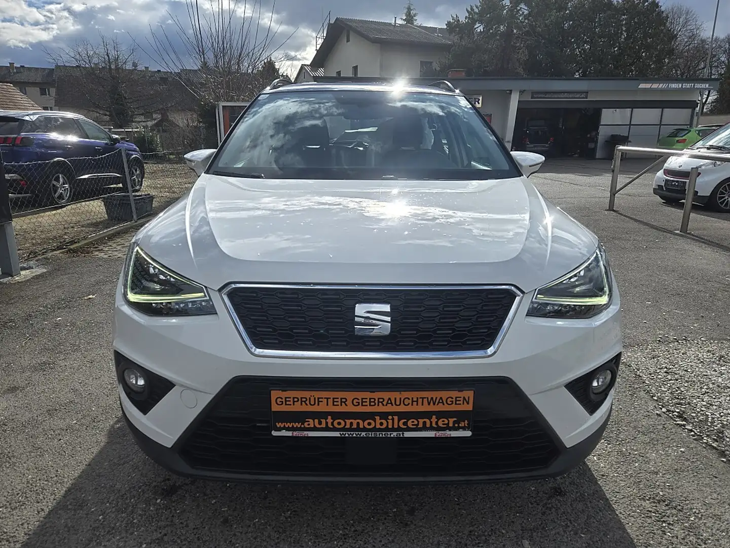 SEAT Arona 1,0 Eco TSI Style Weiß - 2