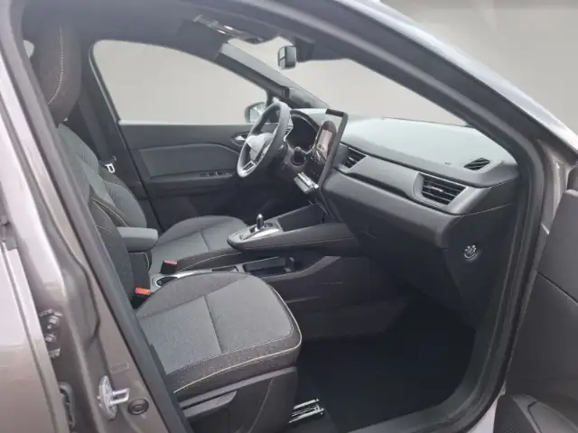 Renault Captur view 13