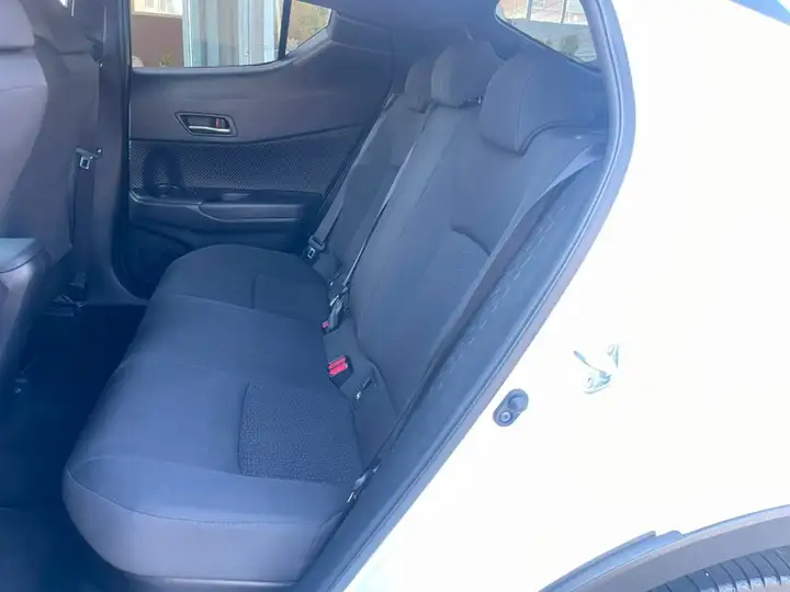 Toyota C-HR+ 1.8 Hybrid E-CVT Trend — foto 11