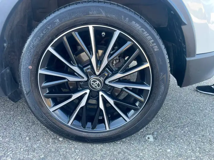 Toyota C-HR+ 1.8 Hybrid E-CVT Trend — foto 14