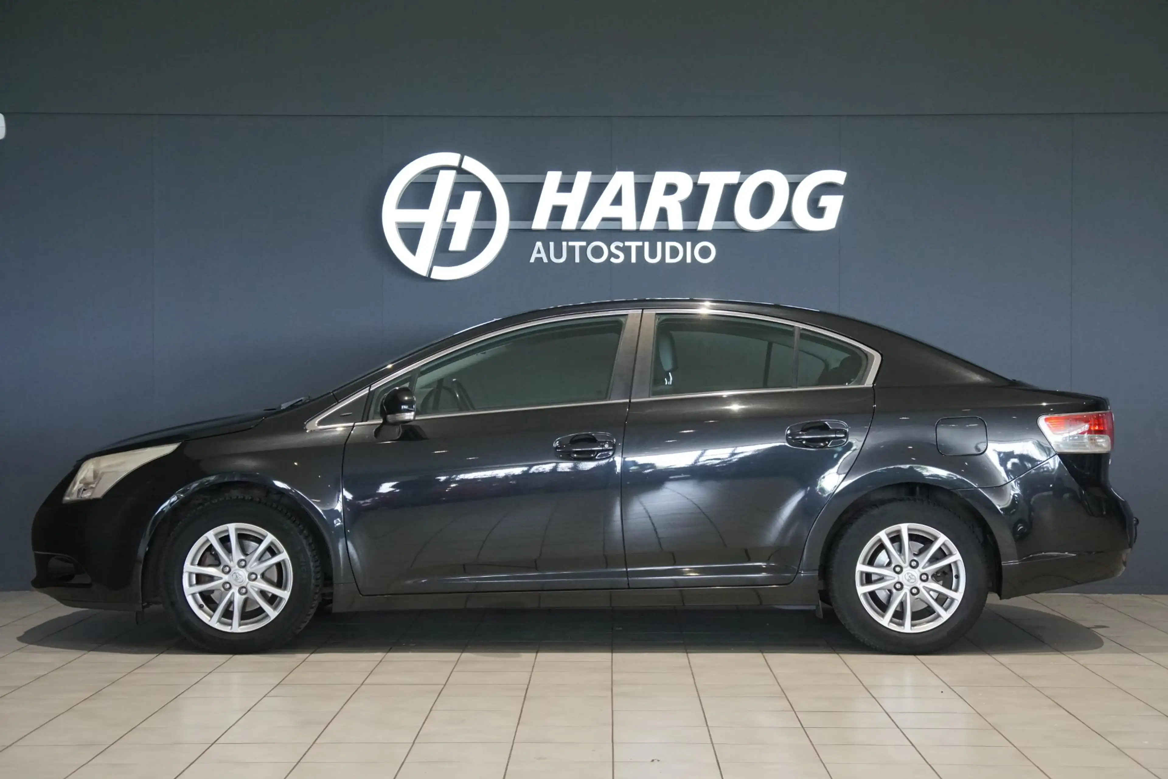 Toyota Avensis 1.8 VVTi Business + CAMERA / TREKHAAK — photo 6