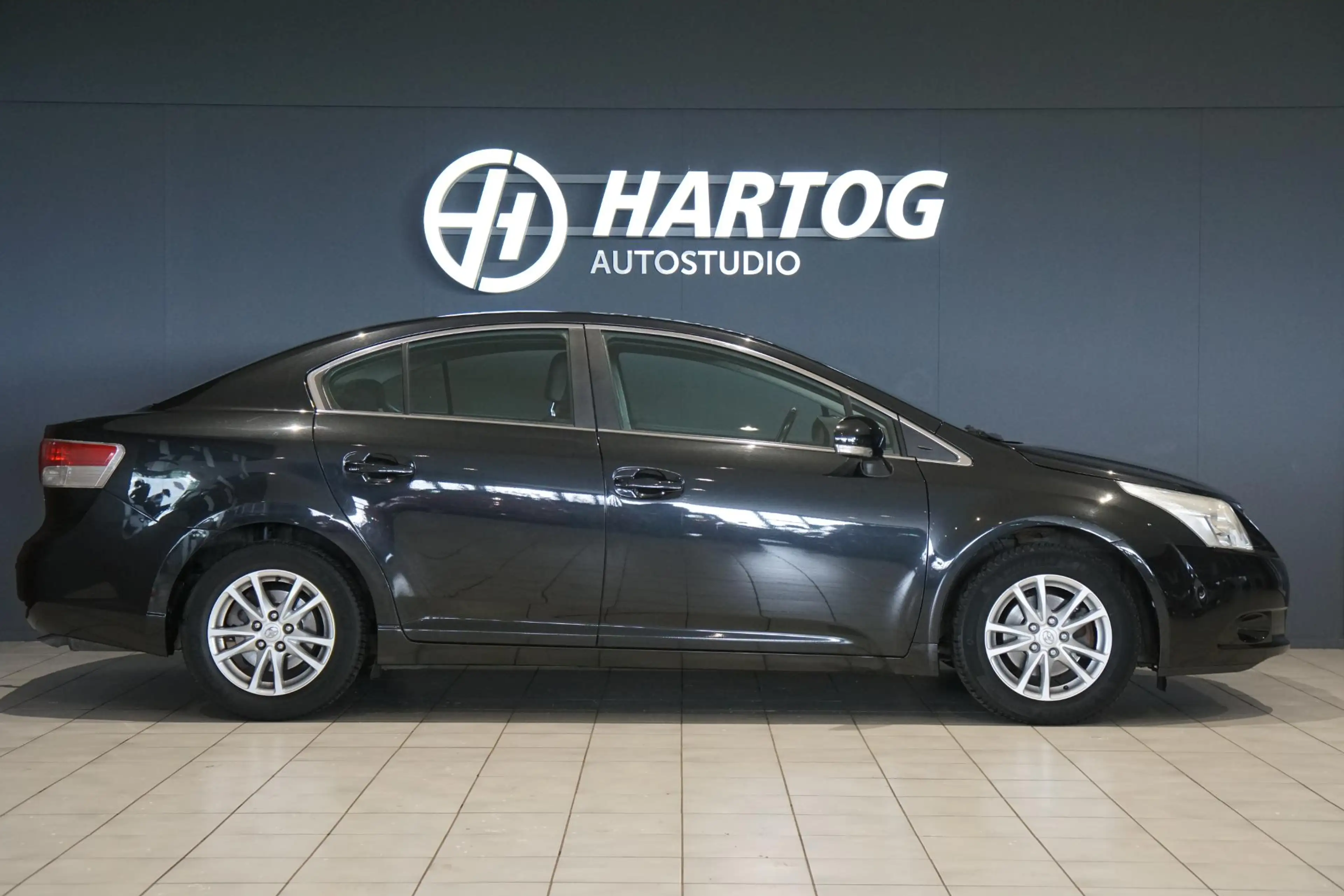 Toyota Avensis 1.8 VVTi Business + CAMERA / TREKHAAK — photo 7