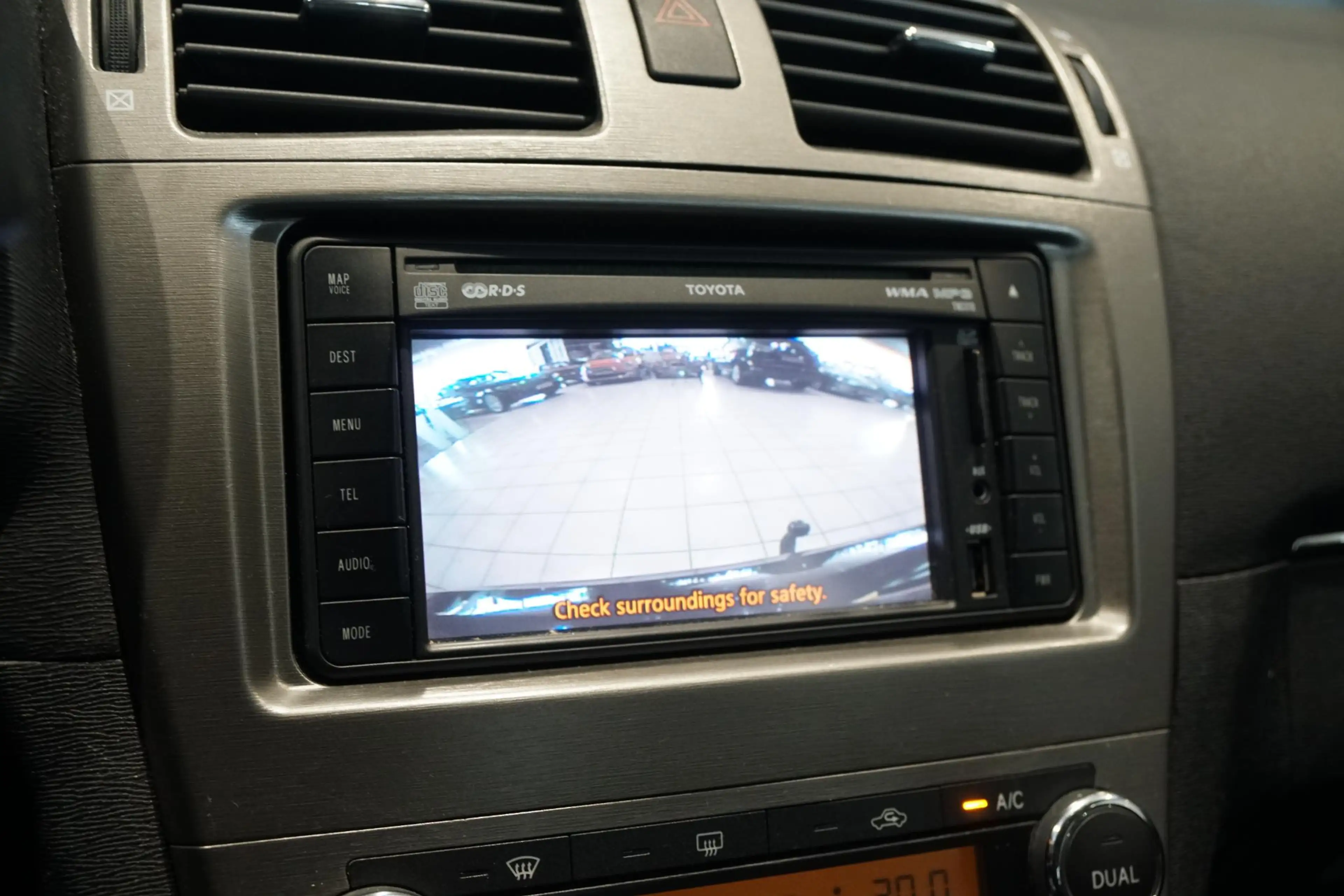 Toyota Avensis 1.8 VVTi Business + CAMERA / TREKHAAK — photo 12