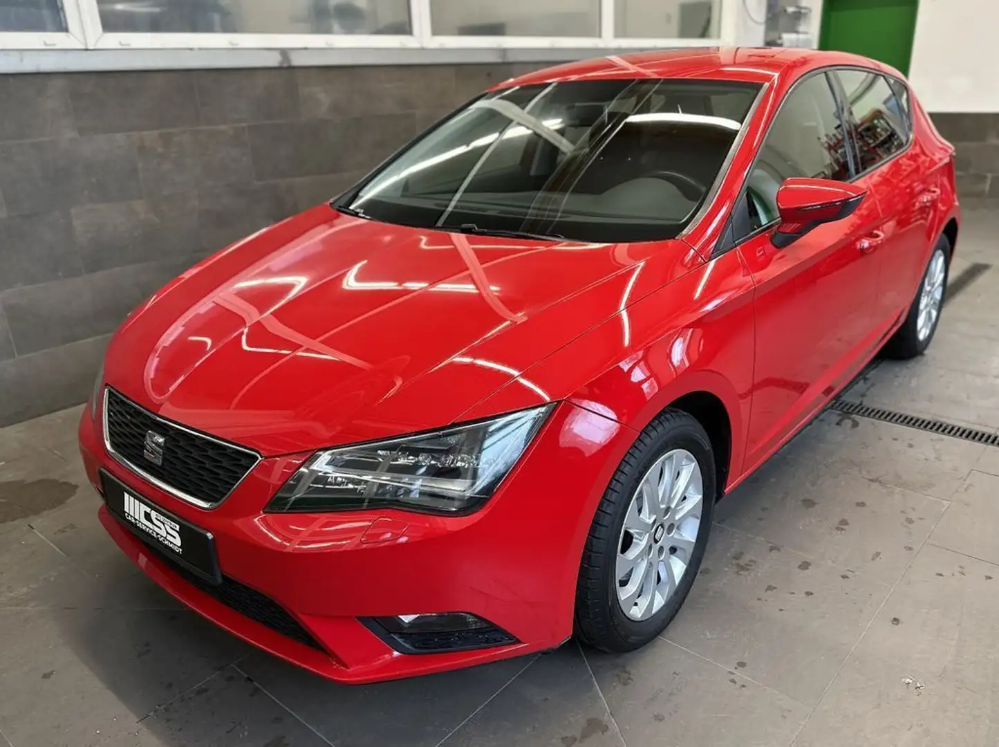 SEAT Leon Style LED Navi Tempomat AHK Klimaaut.ab 93€ Červená - 1