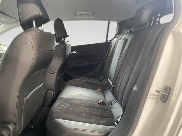 Peugeot 308 view 7