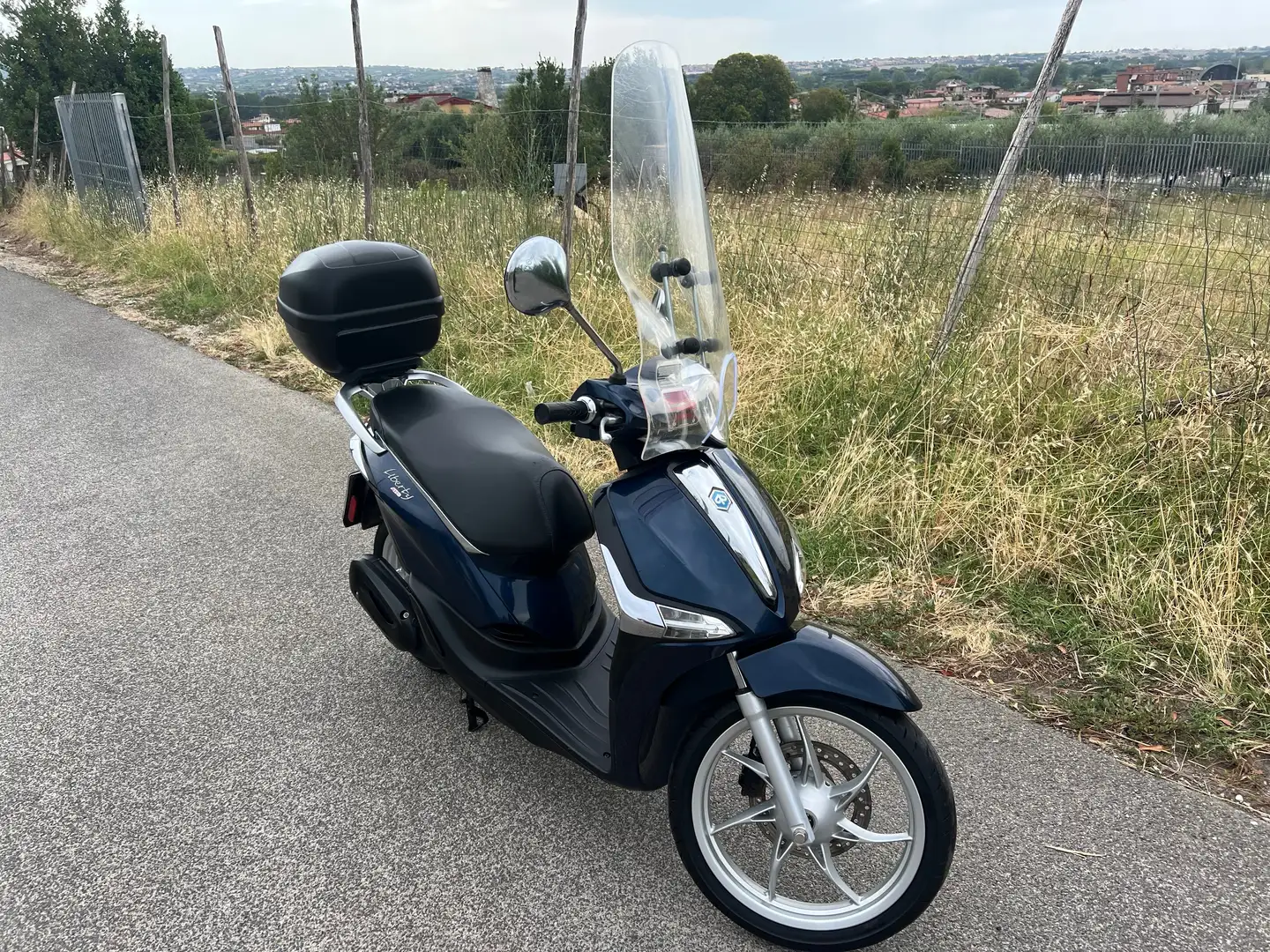 Piaggio Liberty 125 Blauw - 2
