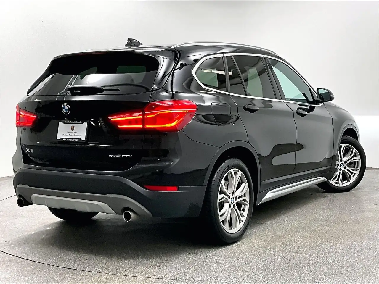 BMW X1 снимка BMW X1