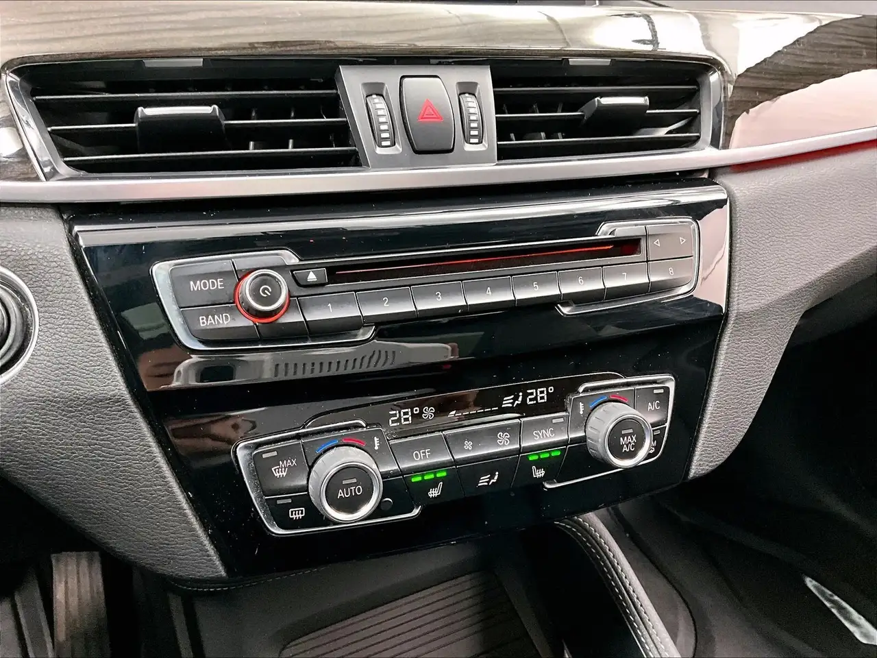 BMW X1 снимка BMW X1