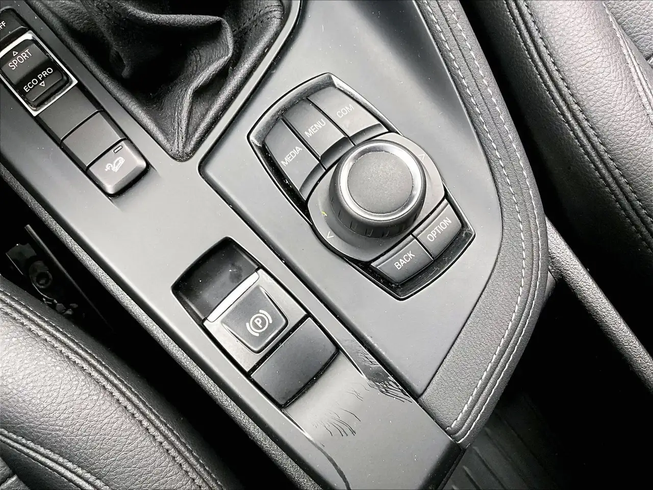 BMW X1 снимка BMW X1