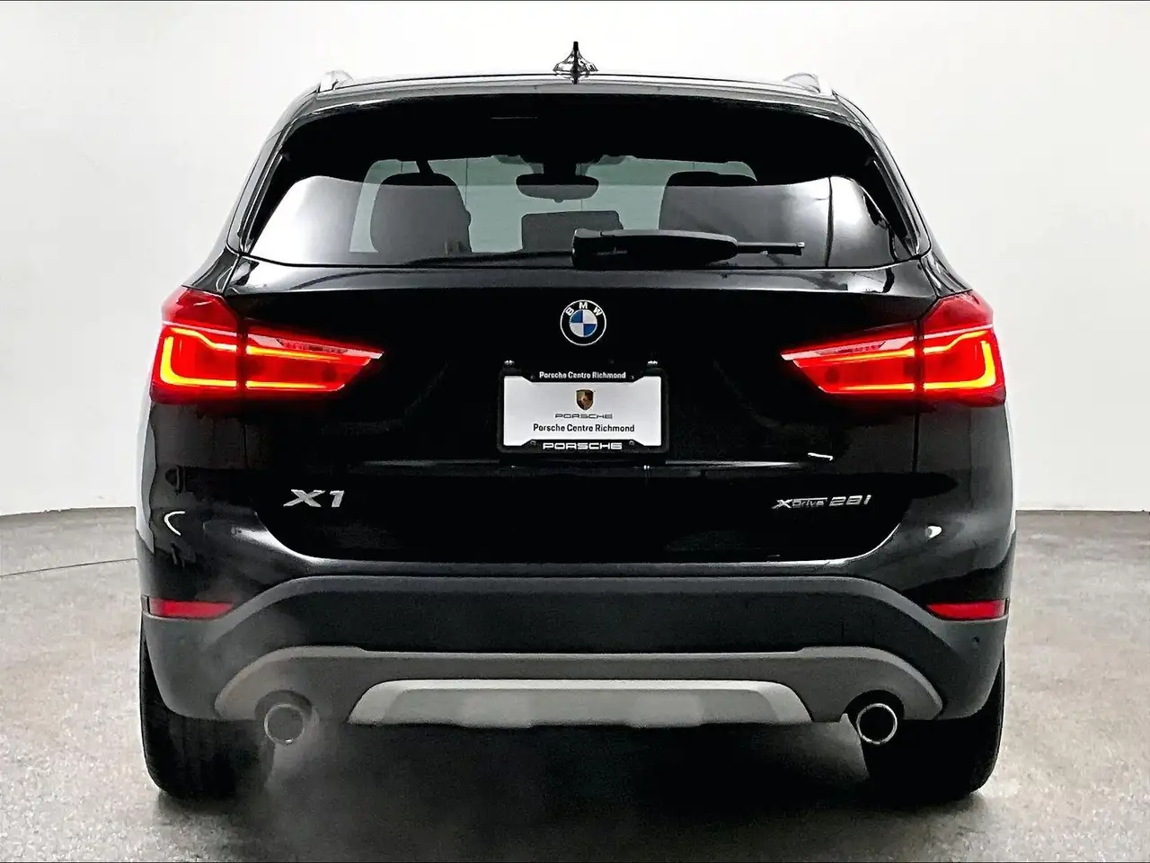BMW X1 снимка BMW X1