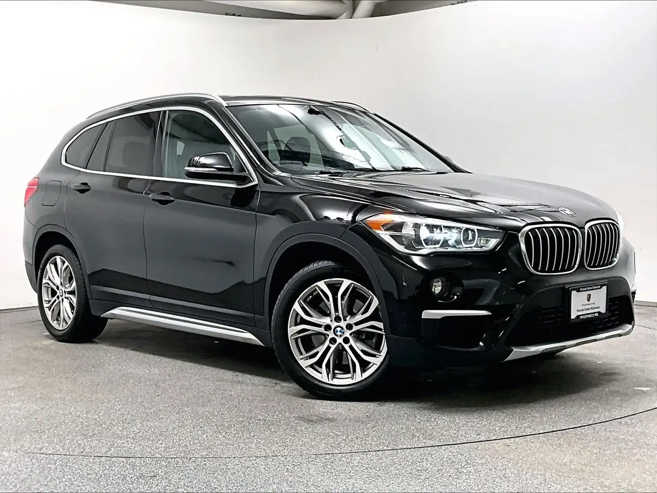 BMW X1 снимка BMW X1