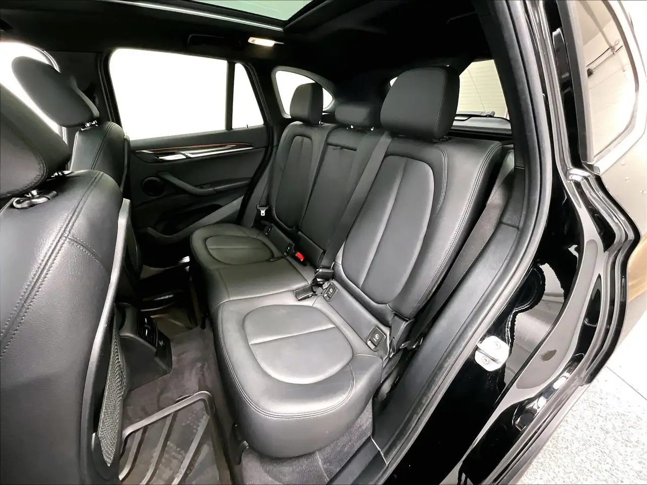 BMW X1 снимка BMW X1