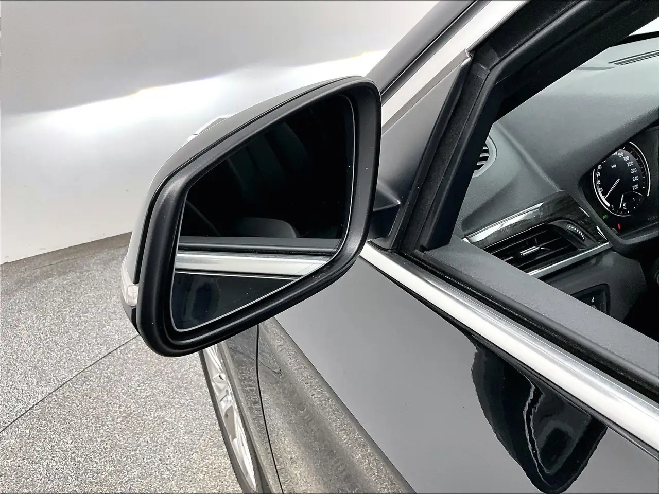 BMW X1 снимка BMW X1