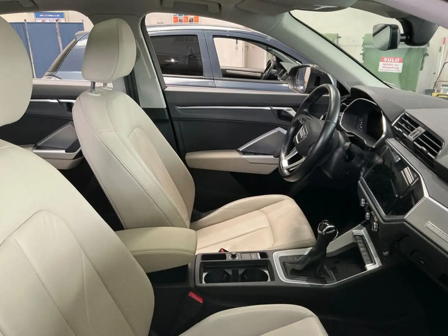 Audi Q3 Q3+40+TFSI+Sportback+quattro+S+tronic+S+line Grau - 2